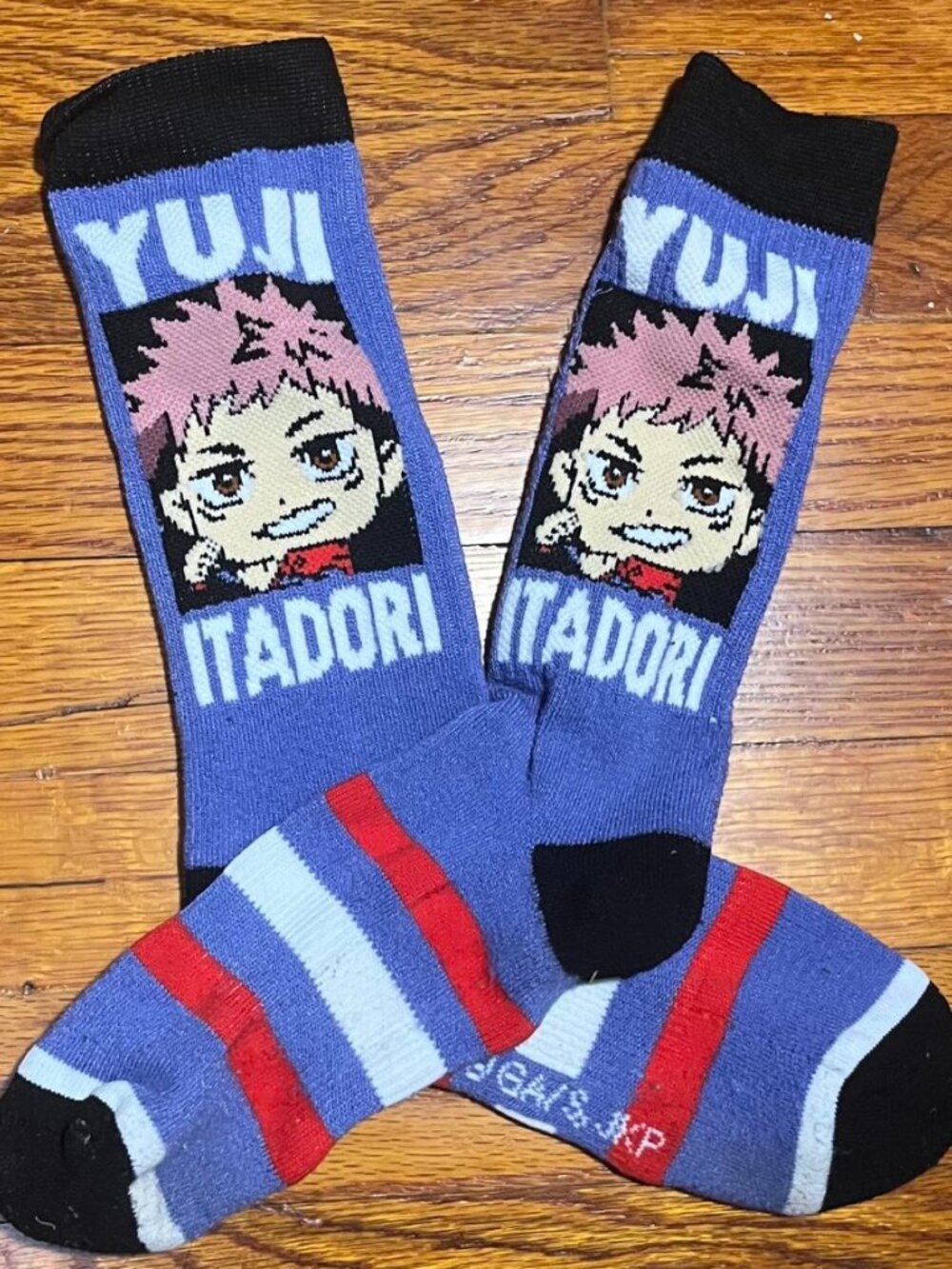 Hot Topic Yuji Itadori Socks